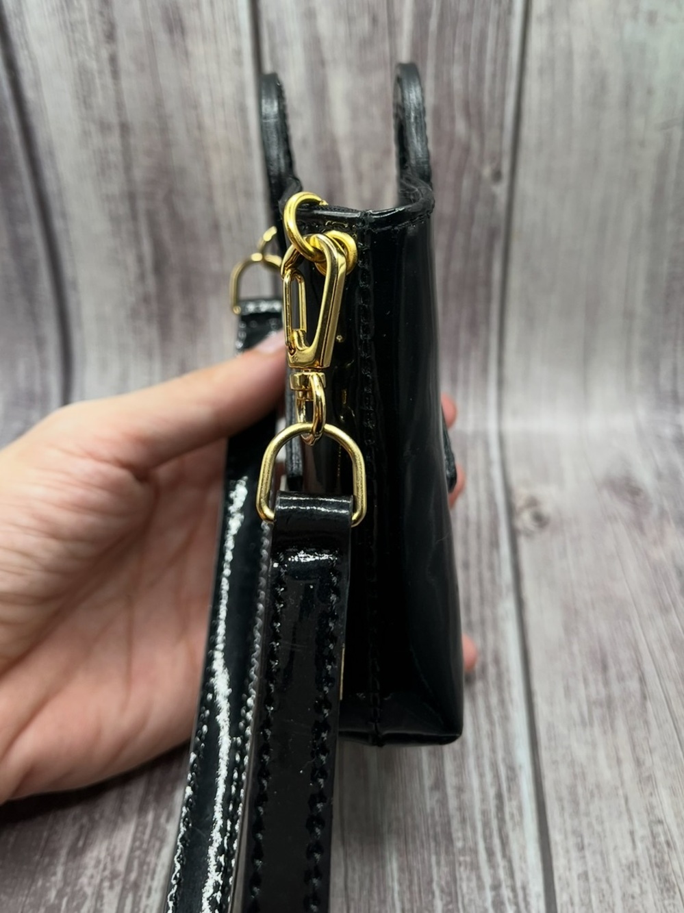 $248 NWT Roberta di Camerino Black Patent Glossy Mini Bucket Bag Micro Crossbody - Picture 8 of 16